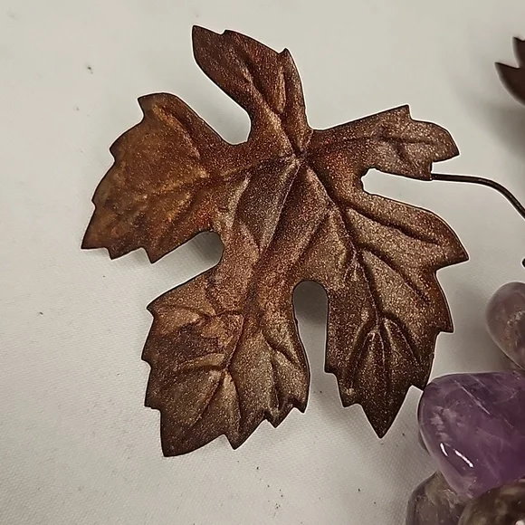 Vintage polished amethyst grape and leaf set of 2 - Picture 10 of 12
